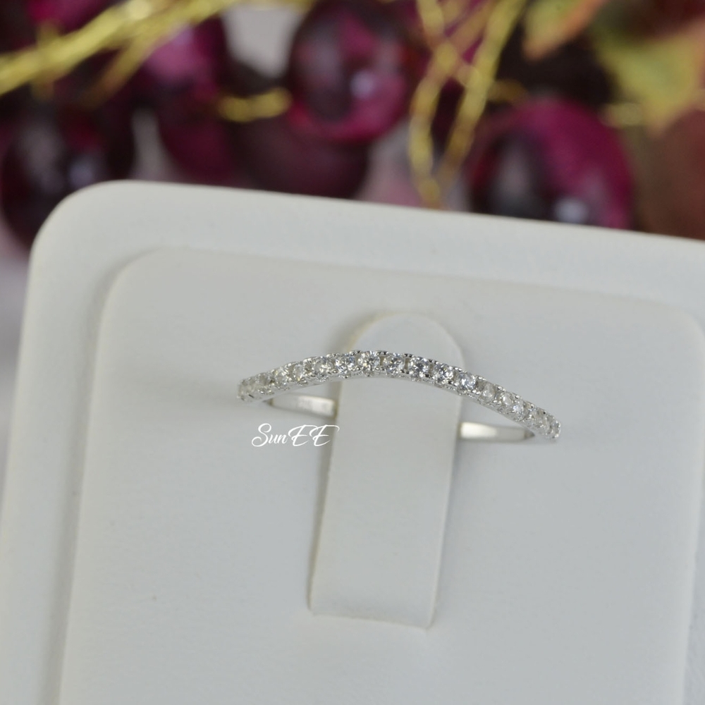 NEW WOMENS REAL 925 CURVE WEDDING BAND RING - Picture 2 of 3